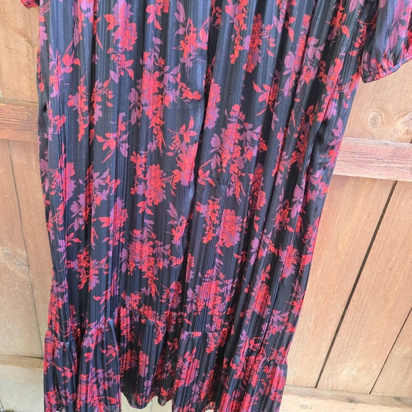 Lane Bryant Romantic Red Floral Maxi Dress, Size 24 - Picture 14 of 15